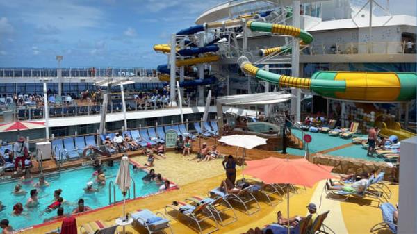 还有那些法国医疗援助可能被削减的非法移民 还有那些法国医疗援助可能被削减的非法移民