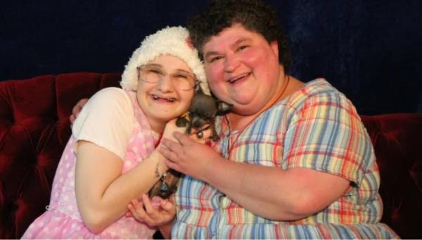 吉普赛人罗斯·布兰查德承认帮助杀害虐待她的母亲，现已从监狱释放