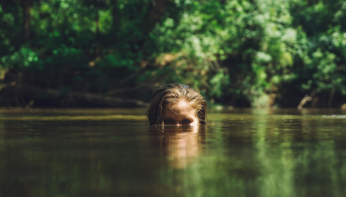 乔治亚州代表称,一名22岁的游泳者在试图到达拉尼尔湖岸边时死亡 乔治亚州代表称,一名22岁的游泳者在试图到达拉尼尔湖岸边时死亡