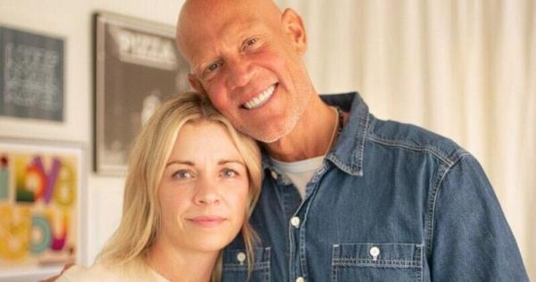 “控制性冲动”：最高法院抨击加尔各答高等法院法官对年轻女孩的言论