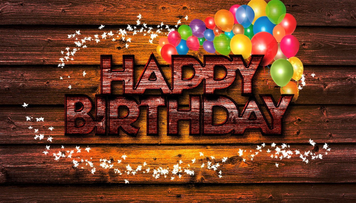 乔治王子在庆祝10岁生日的照片中微笑着 乔治王子在庆祝10岁生日的照片中微笑着