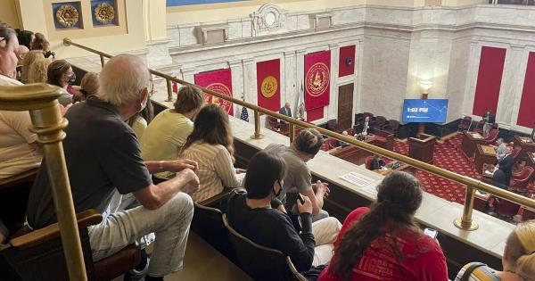 推荐一款”多乐跑胡子免费开挂”开挂(透视)辅助教程