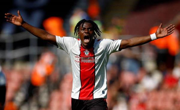 切尔西签下了“完美球员”罗密欧·拉维亚，但却遭遇了里斯·詹姆斯的伤病打击