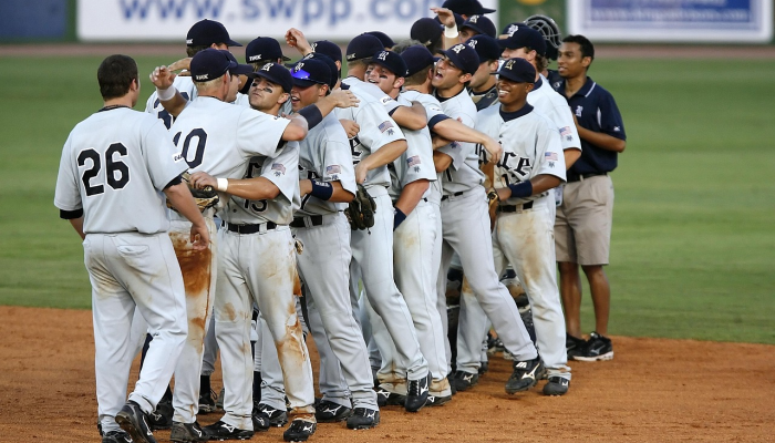 五场比赛横扫冠军杯赛的胜利 五场比赛横扫冠军杯赛的胜利