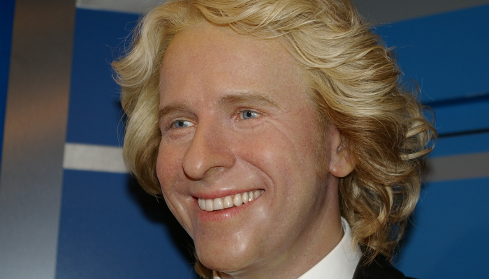 《日出》主持人马特·希温顿将在2024年与雷·米格尔一起主演《主客场》