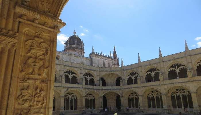 2024年预算在议会委员会阶段通过 2024年预算在议会委员会阶段通过