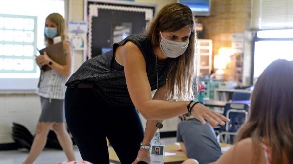 卫生官员表示，随着北卡罗来纳州新学年的开始，COVID正在激增