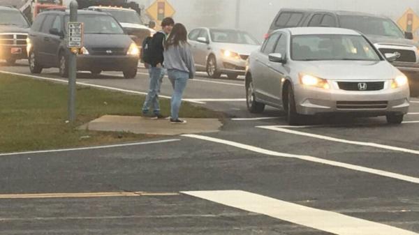 兰开斯特县应该征收销售税来修路吗？选民可能会做出决定