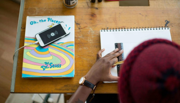 文莱的“instagram用户”王子给王室带来了新的面貌