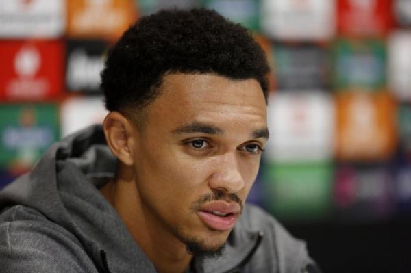 亚历山大-阿诺德说，与曼城的平局给利物浦“注入了信念”