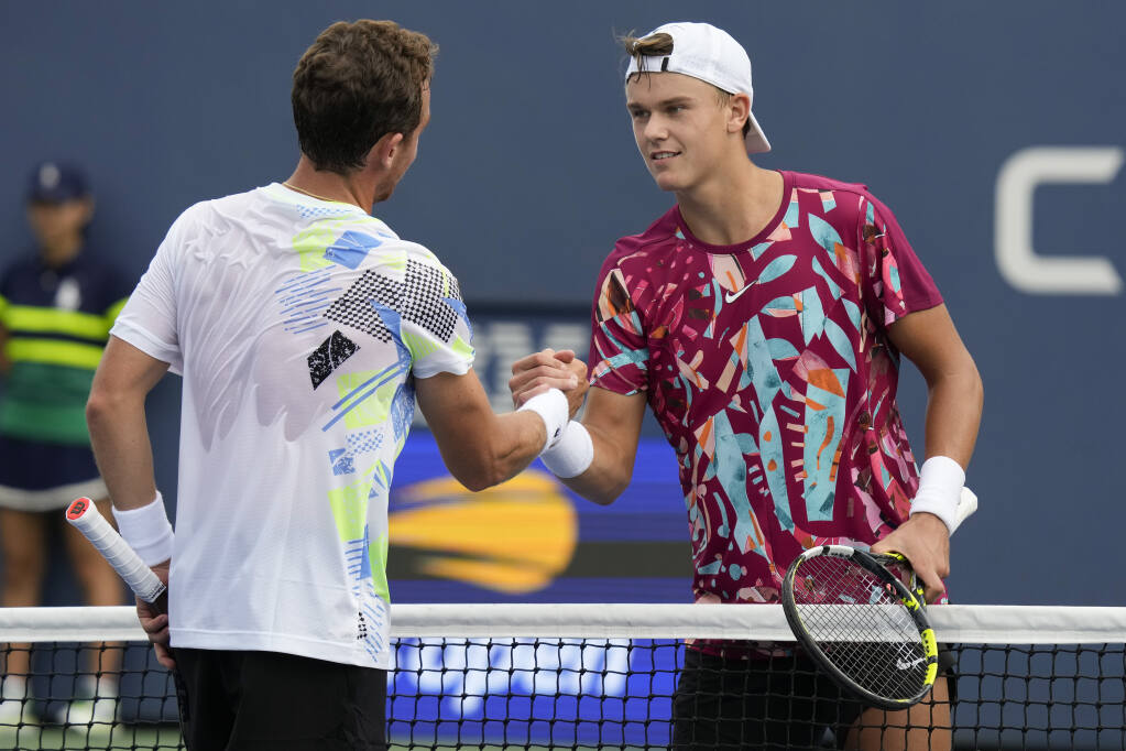 一些美国公开赛选手在受伤或退役后复出，取得了胜利