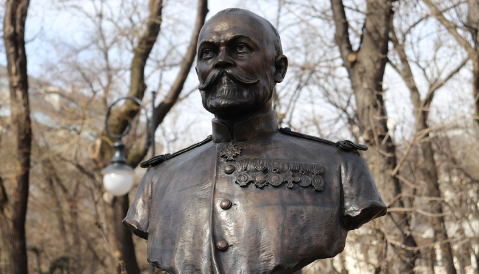 从爱德华八世到明仁天皇:著名的退位 从爱德华八世到明仁天皇:著名的退位