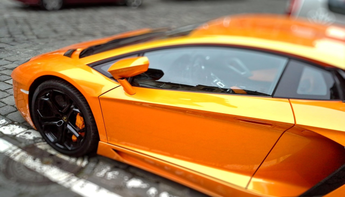 格拉西姆将以每股1812卢比的价格发行约220万股配股