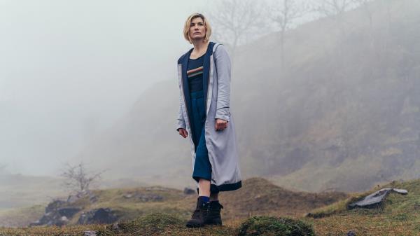 渔民们钓上来一只“30英尺长的腐烂恐龙”，但难闻的气味迫使他们把它处理掉