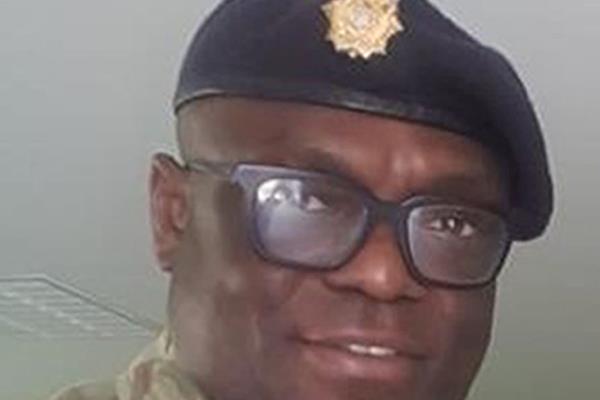 一名工程师被滑铁卢车站的自动扶梯压死，验尸官批评伦敦交通局