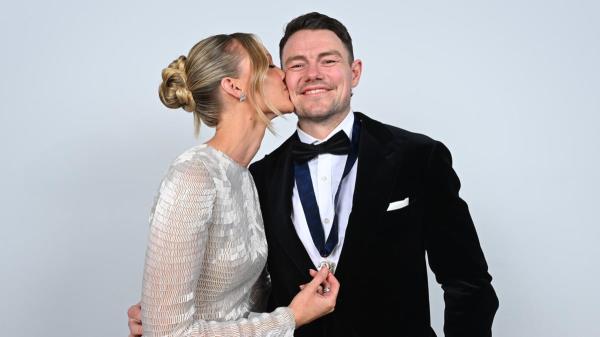 玩家必看教程“小程序决胜麻将开挂神器下载”其实确实有挂