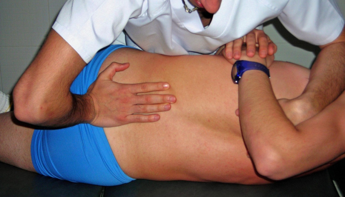 三联疗法和治疗顺序在braf突变转移性黑色素瘤治疗中的作用一线atezolizumab联合vemurafenib和cobimetin对总生存期的反应