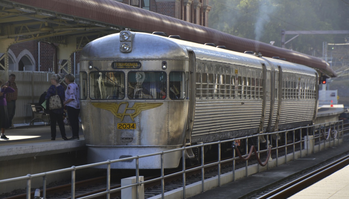 QC代表Atayde在运输罢工期间为通勤者动员车辆 QC代表Atayde在运输罢工期间为通勤者动员车辆