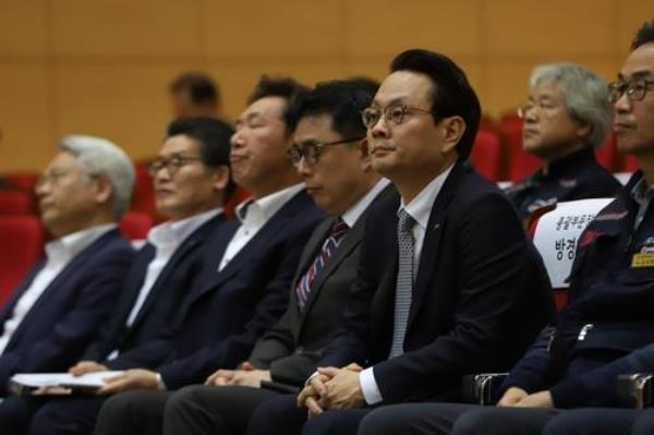 (3rd LD) KT&G's new CEO vows to boost corporate value, build trust with shareholders - 2