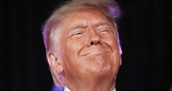 牛仔队在季后赛惨败给包装工队