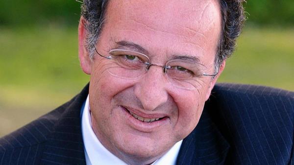 “掠夺性”的前国会议员因儿童性虐待罪而面临命运