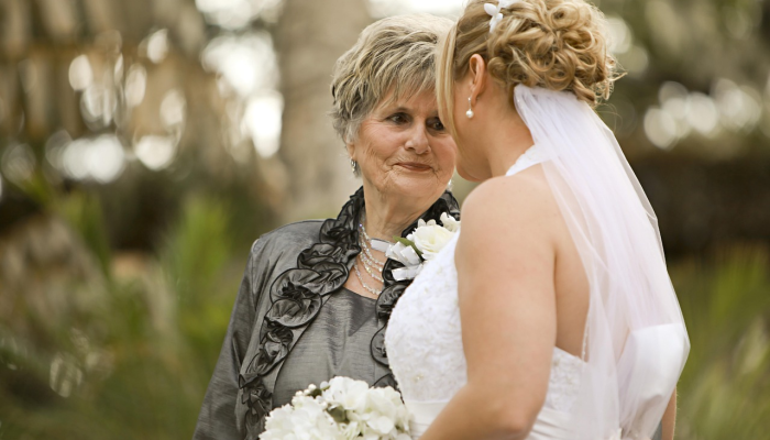 13岁的土耳其钢琴家在德国赢得比赛 13岁的土耳其钢琴家在德国赢得比赛