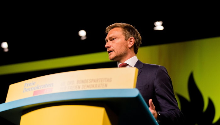 “这是一个令人严重关切的问题,”最高法院在泰米尔纳邦指控州长拖延批准法案的请求中表示,并寻求中央的答复 “这是一个令人严重关切的问题,”最高法院在泰米尔纳邦指控州长拖延批准法案的请求中表示,并寻求中央的答复