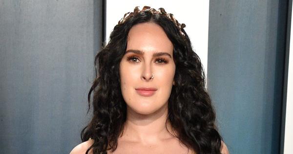 鲁默·威利斯说她孩子的名字是基于一个拼写错误