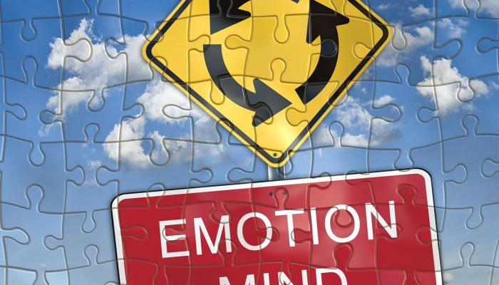 让乘客换座位的妈妈在网上疯传抖音用户认为她的做法是正确的