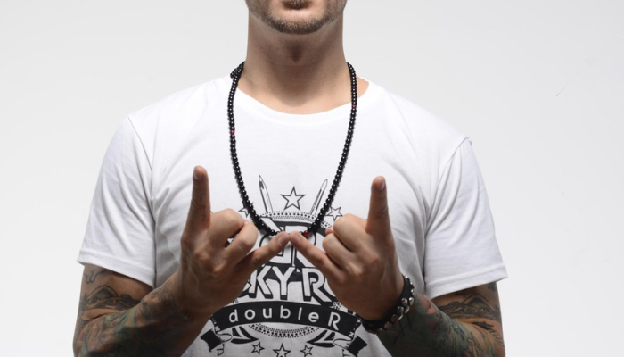 鲍里斯·约翰逊将在两天内接受新冠肺炎调查