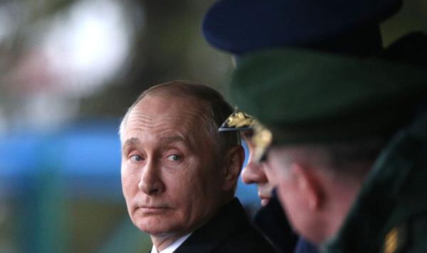 随着莫斯科遭受越来越多的空袭，普京的军队面临“巨大压力”