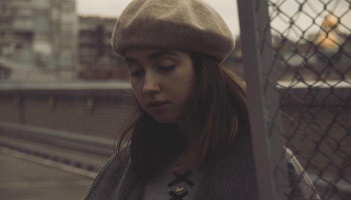 被控分尸杀人的女子袭击她的律师 被控分尸杀人的女子袭击她的律师