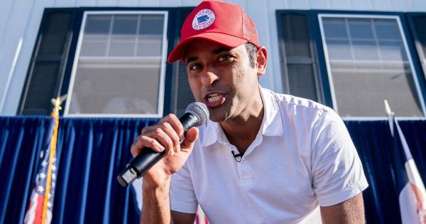 阿姆要求Vivek Ramaswamy停止在竞选活动中说唱“Lose Yourself”