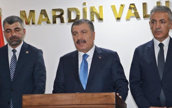 辞职的医生返回医院：部长