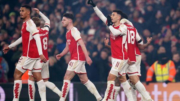 Six of the best from Arsenal seals their place in Champions League knockout stage