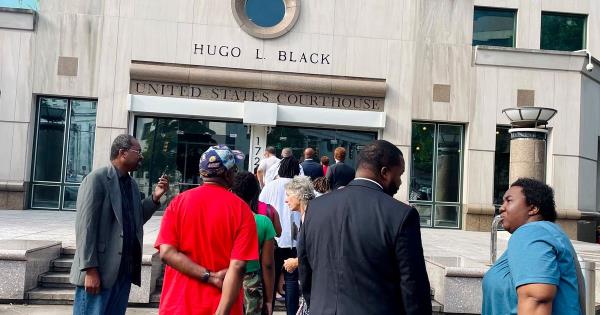 法官对阿拉巴马州共和党拒绝划定黑人占多数的第二选区深感不安