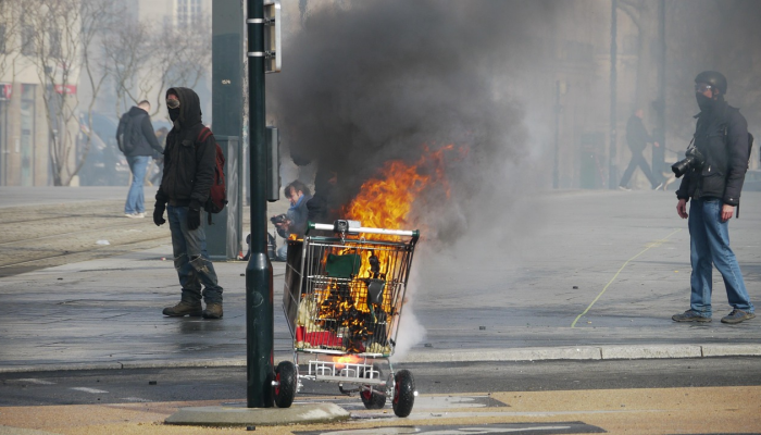 洪水造成约270人死亡,非洲之角数万人流离失所:报道 洪水造成约270人死亡,非洲之角数万人流离失所:报道