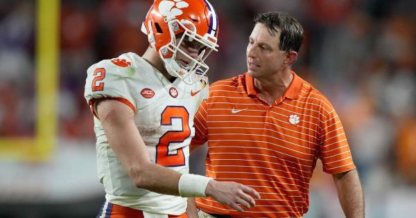 开挂辅助工具“手机字牌作弊辅助器”分享用挂教程 开挂辅助工具“手机字牌作弊辅助器”分享用挂教程