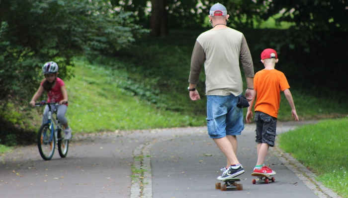 随着城市交通的日益拥堵和环保意识的不断提高,越来越多的人开始选择折叠电动自行车作为代步工具 随着城市交通的日益拥堵和环保意识的不断提高,越来越多的人开始选择折叠电动自行车作为代步工具