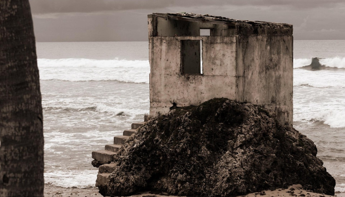 一艘移民船在希腊岛沉没，至少两人死亡