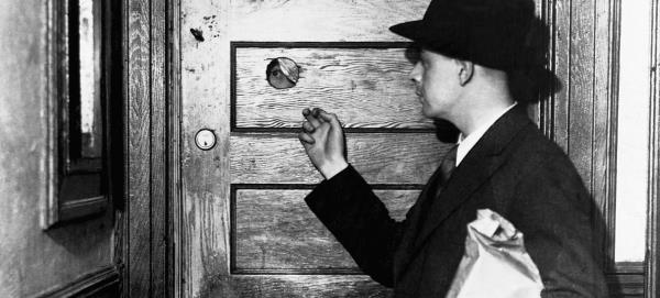 看看禁酒令时期美国人藏酒的狡猾方法