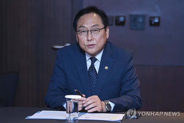 This file photo provided by the Ministry of Trade, Industry and Energy on April 22, 2024, shows Trade Minister Cheong In-kyo. (PHOTO NOT FOR SALE) (Yonhap)