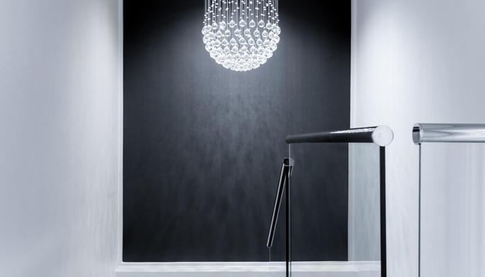 空间不够用？在你的公寓里试试这个多棒吸尘器