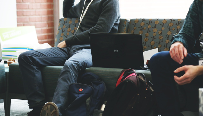 环境部长是最新一位表示将在下次选举中退出的保守党人 环境部长是最新一位表示将在下次选举中退出的保守党人