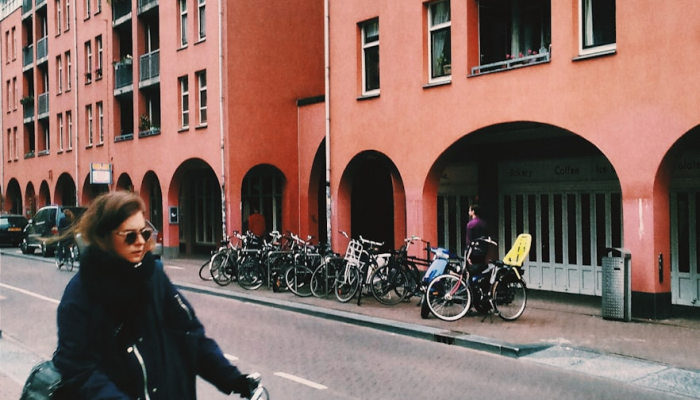 班加罗尔新郎骑着Yulu自行车去参加婚礼，“巴拉蒂”也跟着去病毒式视频