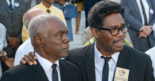 科尔曼·多明戈在第一辆“生锈”预告片中变身民权先锋