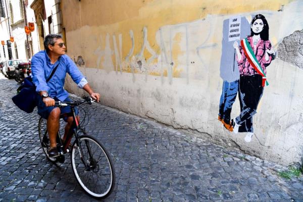 罗马的鹅卵石街道，永恒之城的化身