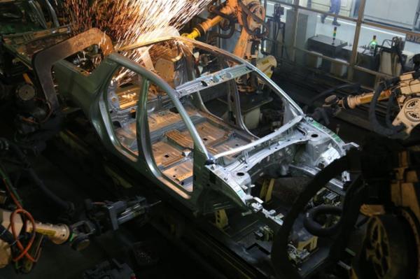 现代加入本田、丰田的行列,在工会与底特律三巨头发生争执后提高工资 现代加入本田、丰田的行列,在工会与底特律三巨头发生争执后提高工资