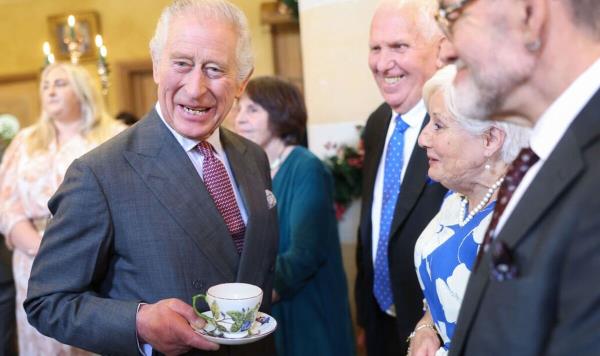查尔斯国王在他位于海格罗夫的家中举行茶会,开始了75岁生日庆祝活动 查尔斯国王在他位于海格罗夫的家中举行茶会,开始了75岁生日庆祝活动