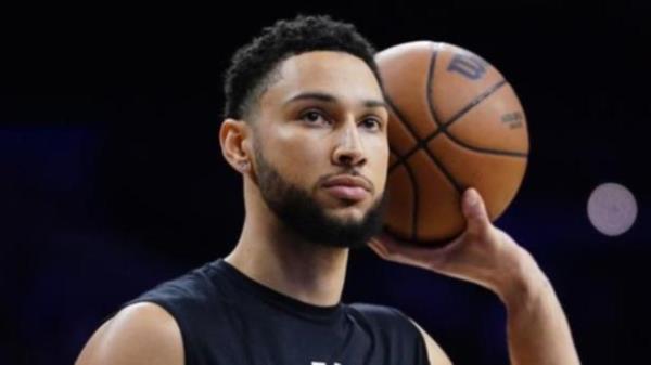 本·西蒙斯在布鲁克林篮网队的季前赛中恢复了全面训练 本·西蒙斯在布鲁克林篮网队的季前赛中恢复了全面训练